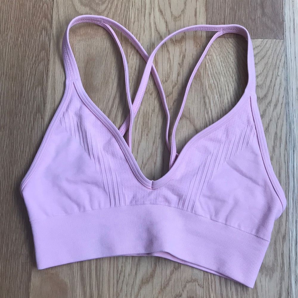 Lululemon sports bra
